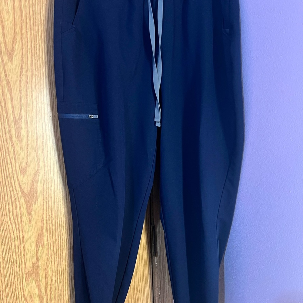 Figs Women's Navy Joggers